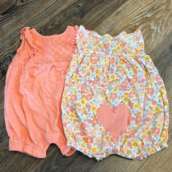 9m Carters Snap Pink and Floral Onesie Bundle - Picture 1 of 4